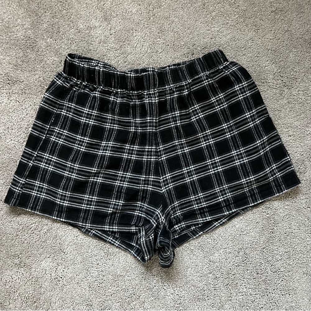 Comfy black plaid pajama shorts